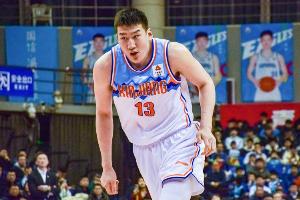 mk体育下载-直播吧：李炎哲骨头韧带没大问题 软组织有损伤